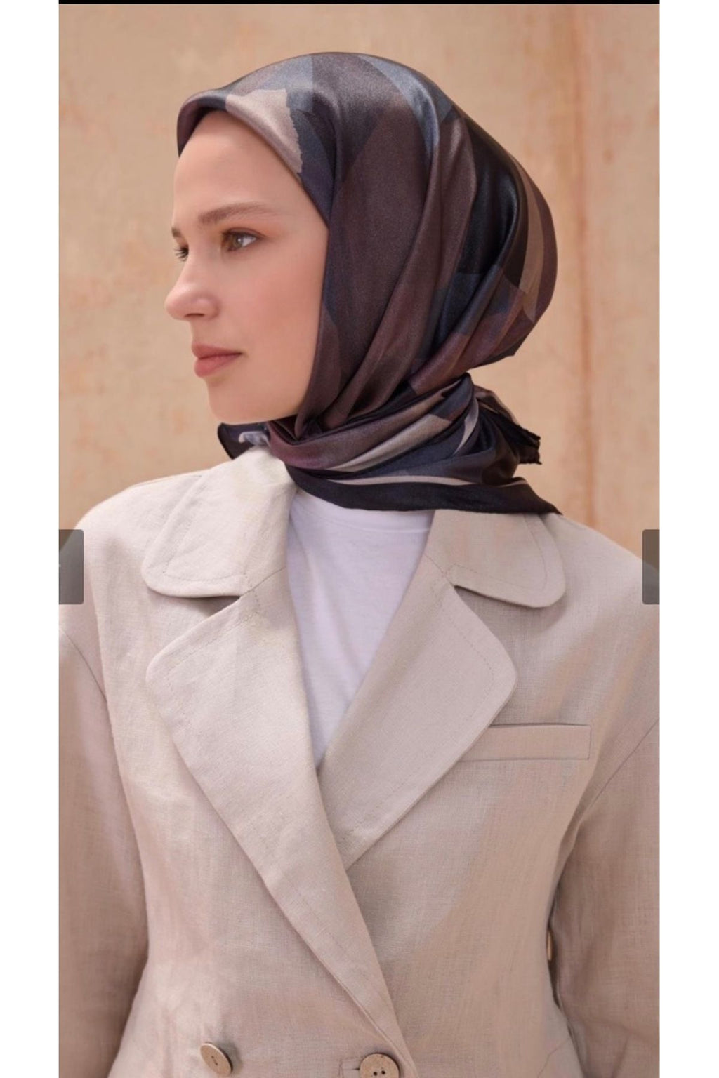 Belli kristal eşarp