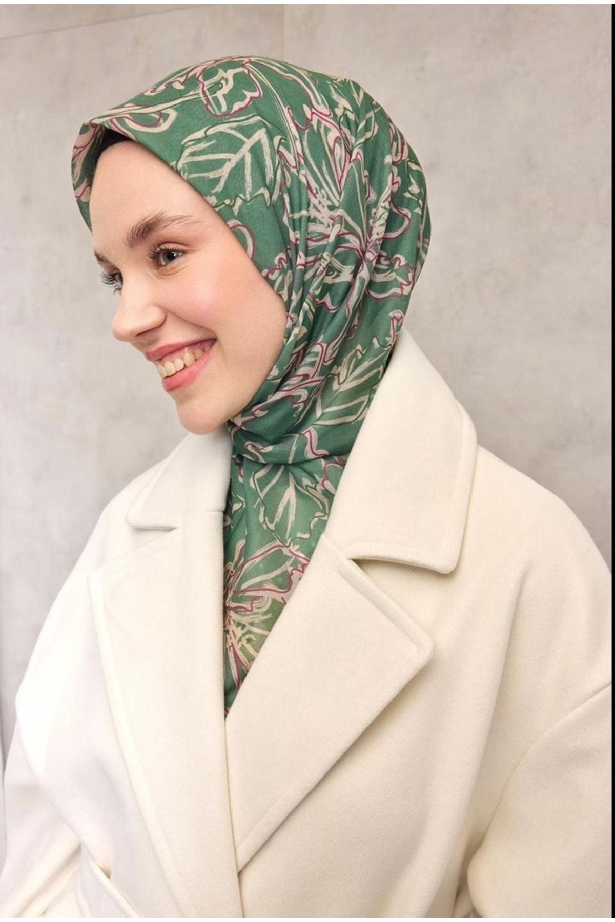 Pamuk Polyester Soft Eşarp Yeşil Lilium Desenli