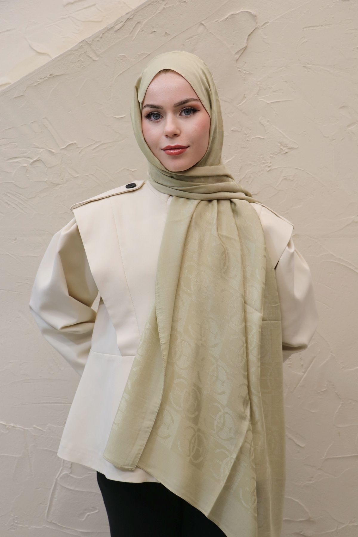 Monogram Desen Nia Pamuk Şal