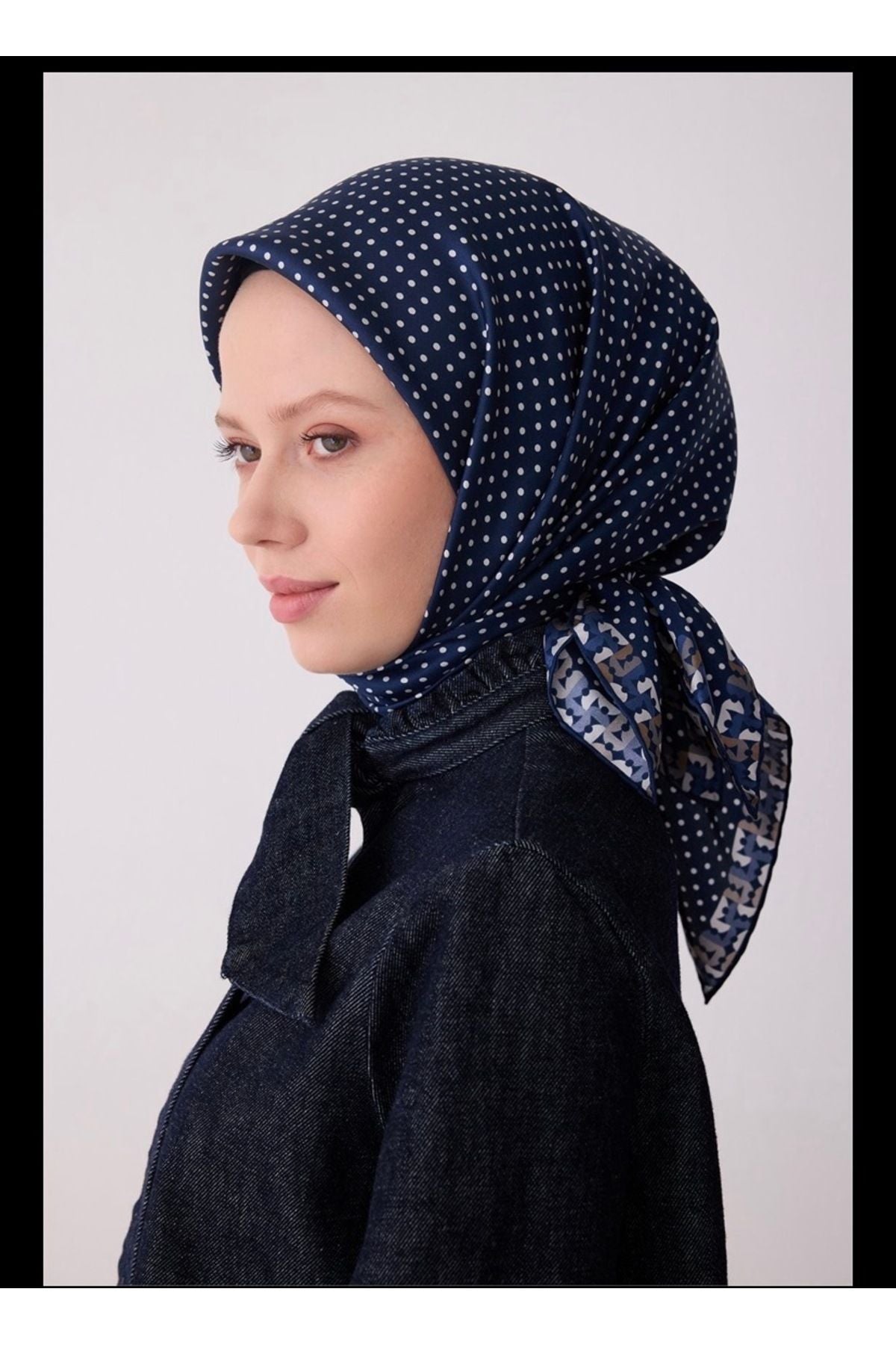 Klasik Desen %100 Twill İpek Eşarp