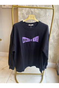 oversize sweatshirt