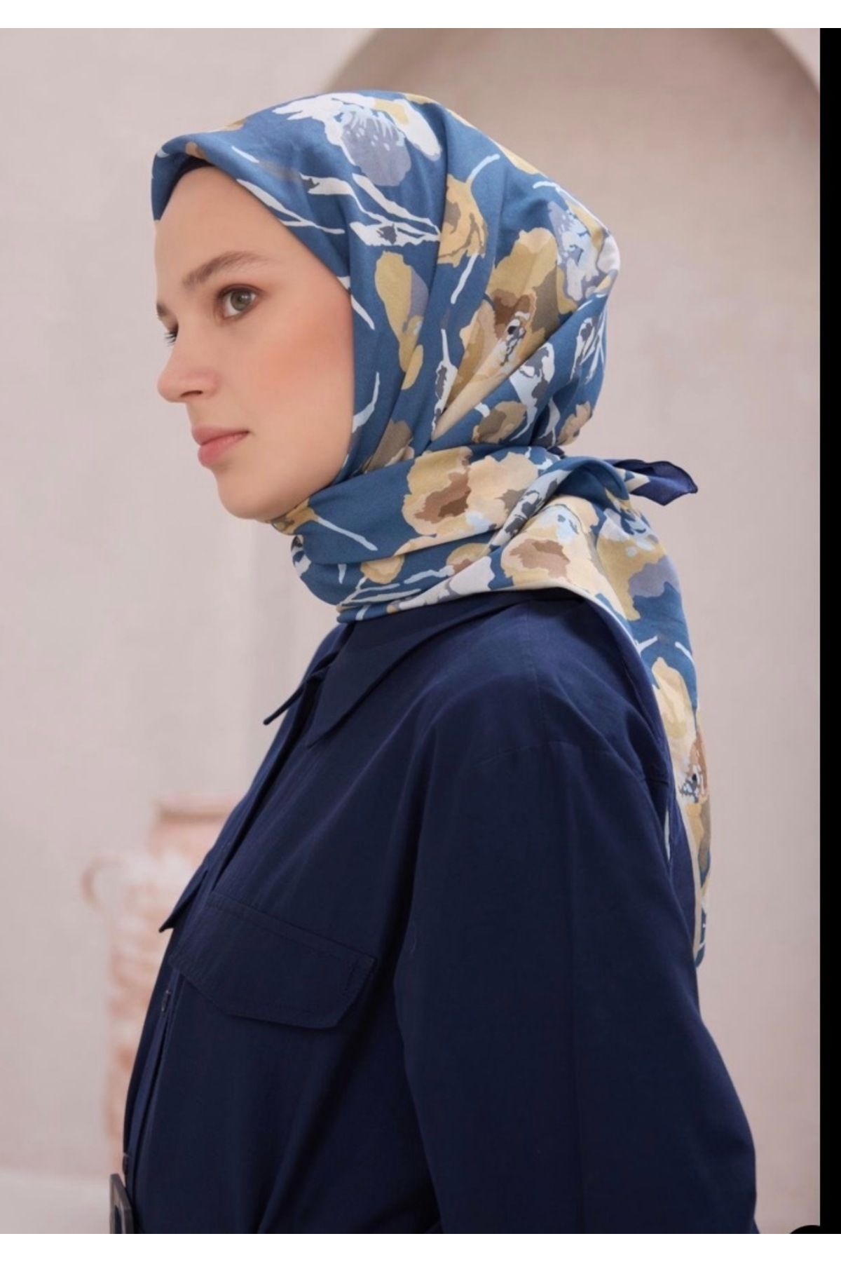 MODAL EŞARP ÇİÇEK DESENLİ