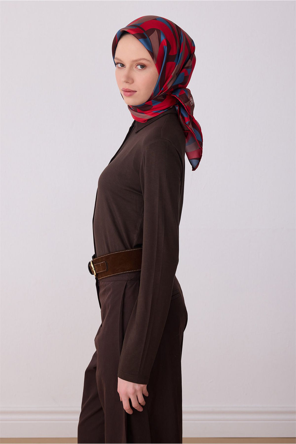 Belli Çok Renkli Geometrik Desen %100 Twill İpek Eşarp 4327 - 85
